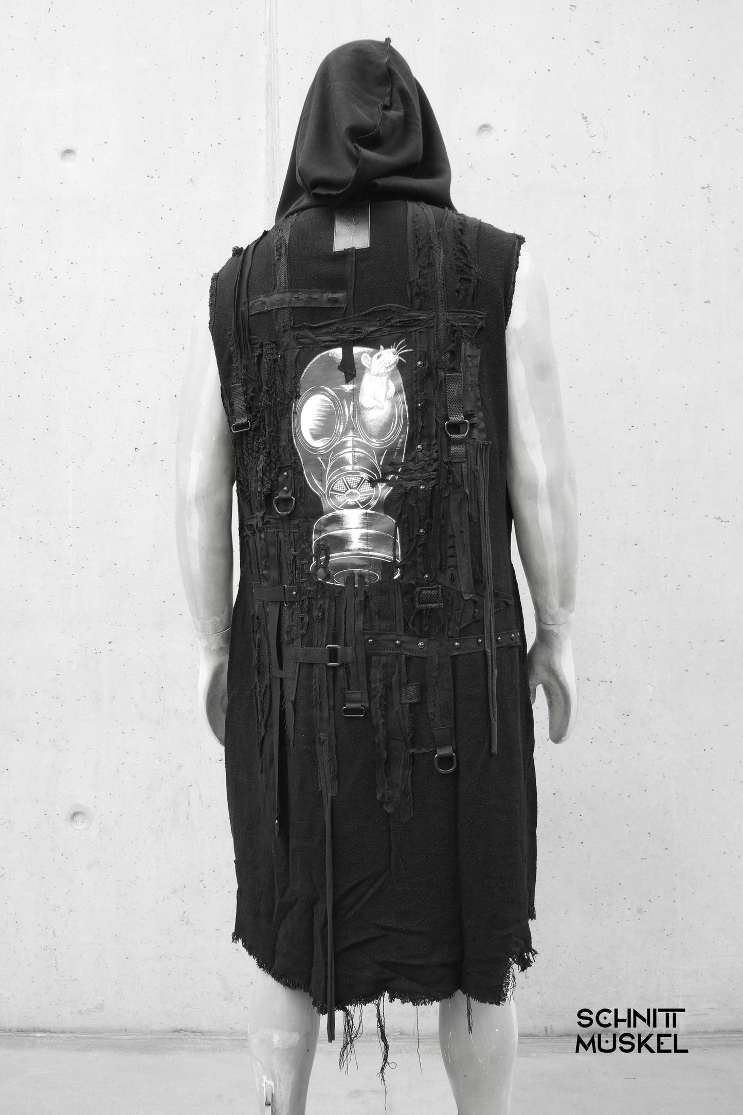 Ratte und Gasmaske, Punkmantel, Gothicmantel postapokalyptische Kleidung, Darkcyberfashion, Bandoutfit, Stagewear, Gothicmode, Gothicmantel mit Kapuze