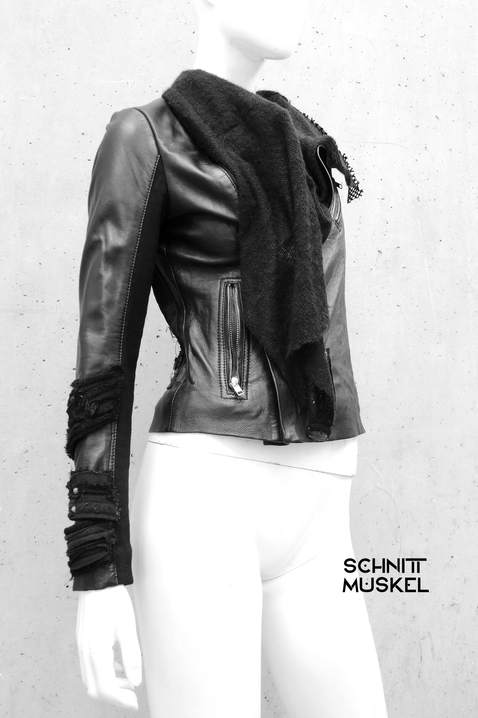 Custom Lederjacke, Gothiclederjacke, aussergewöhnliche Lederjacke, darkcyberfashion, darkcyber, Luxury leatherjacket